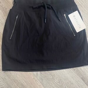 Athleta Chelsea Cargo Skort Size 2 Black NWT